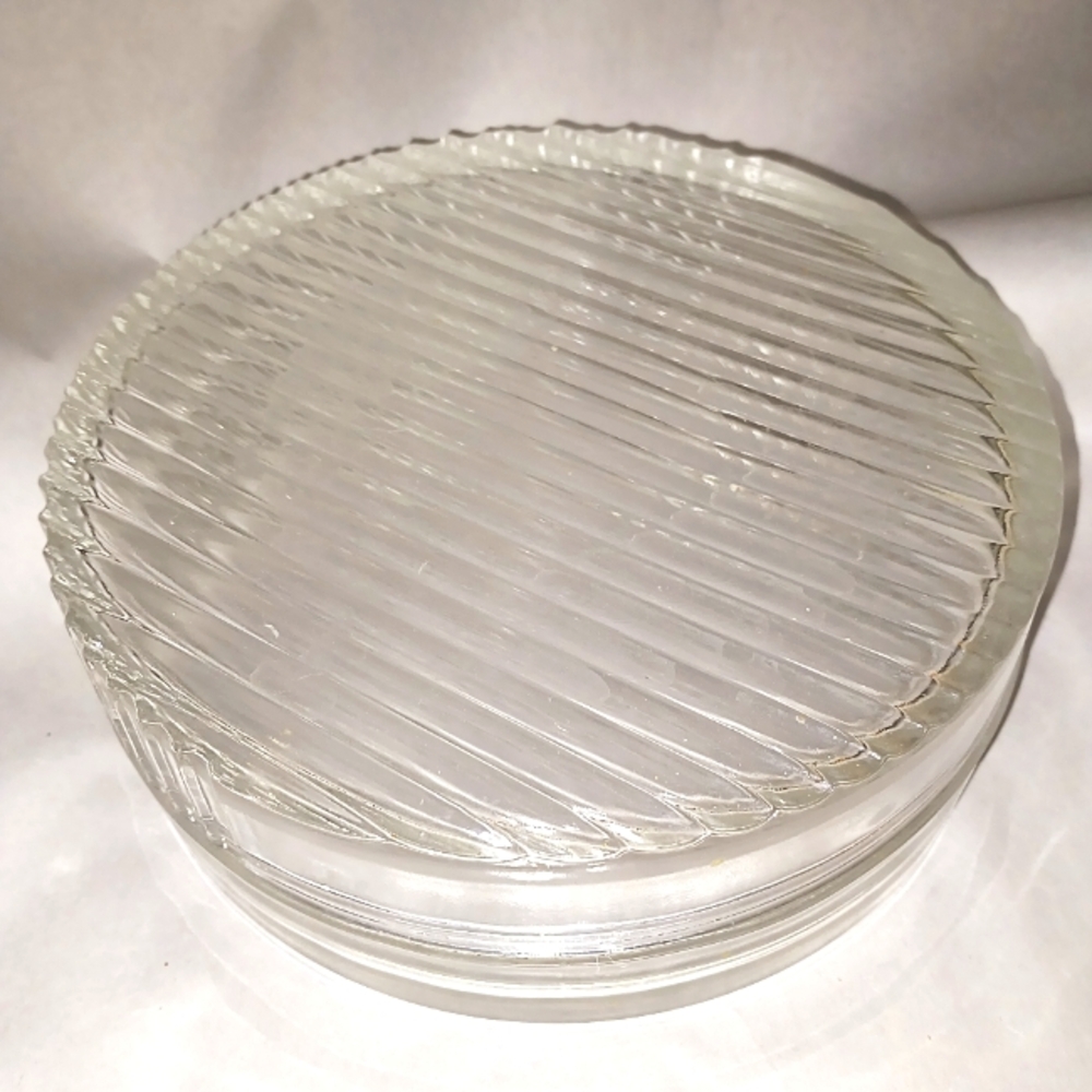 Jewelry Box. Round  glass